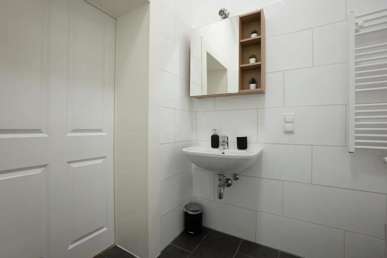 Modern Hotel-Styled Apartment In The Second District Of Vienna.