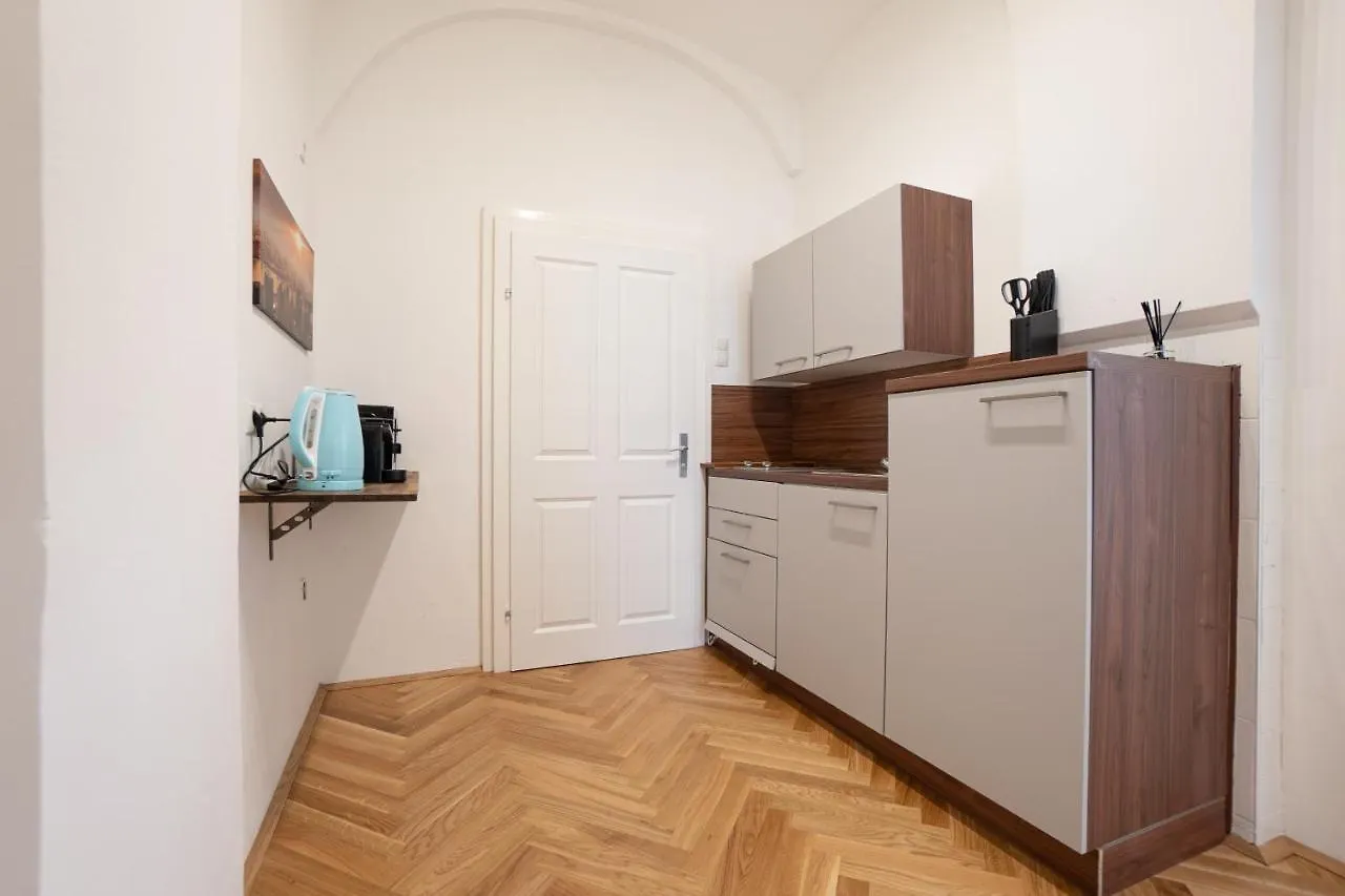Modern Hotel-Styled Apartment In The Second District Of Vienna. 奥地利